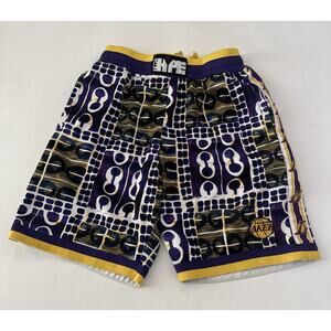 Lakers Two Hype Team Shorts Men's Medium All Over Print 90s Retro Streetwear